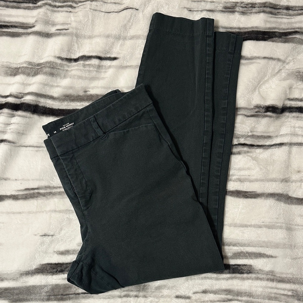 Green Old Navy High-Rise Pixie Skinny Pants